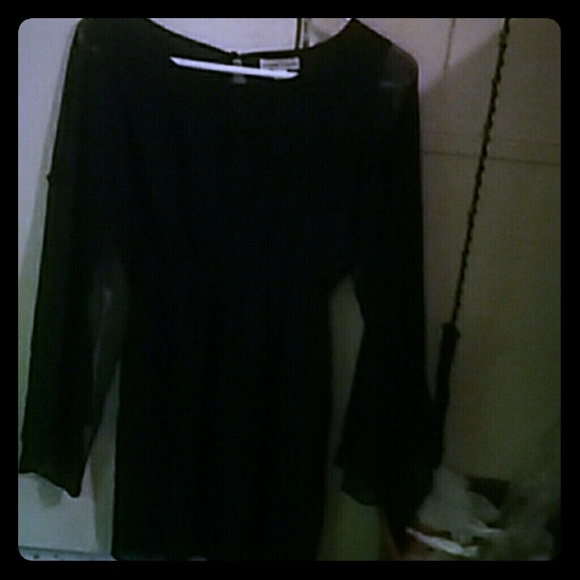 Dress - Picture 1 of 1