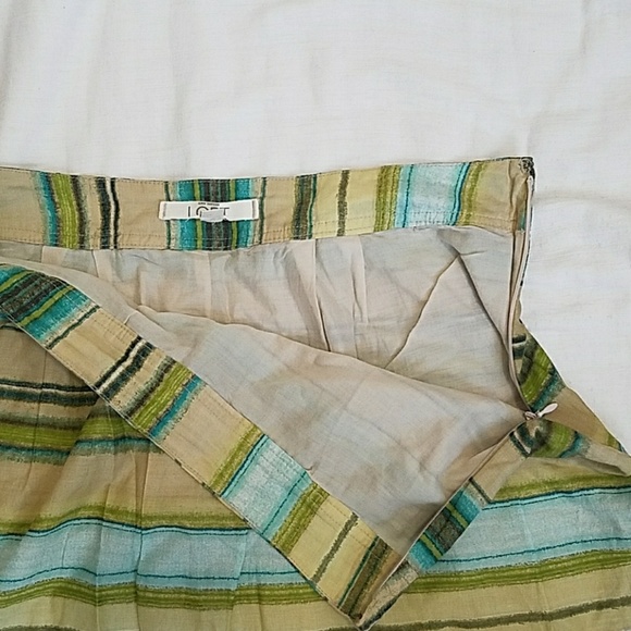 Loft skirt. Very pretty. - Picture 2 of 6