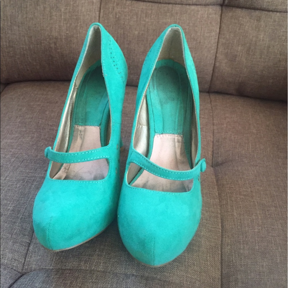 Faux suede vintage heels