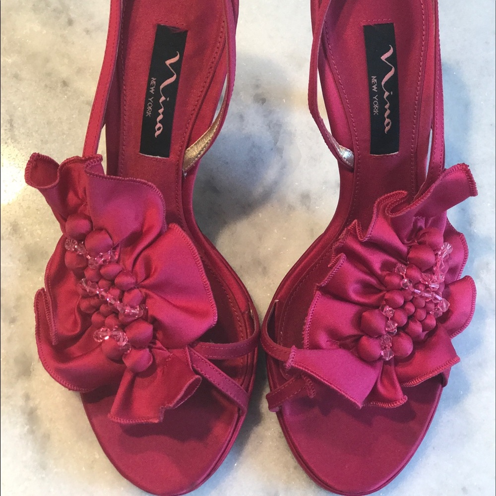 Nina granite-LS Berry Luster