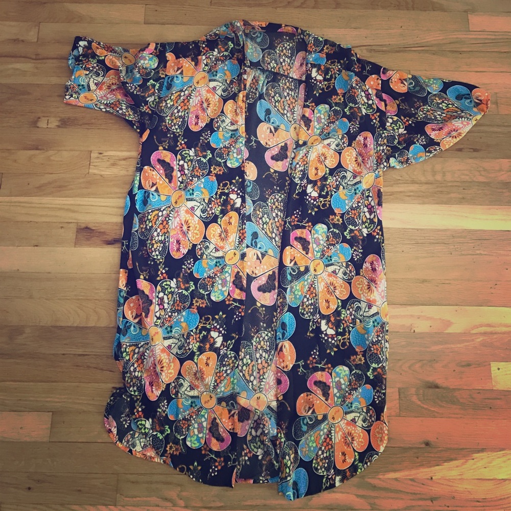 LF Kimono robe with paisley pattern. never worn