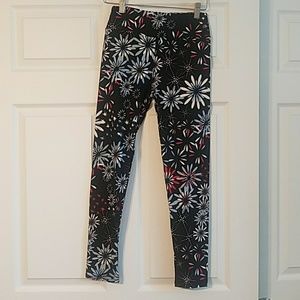 American Collection!!! Rare LulaRoe leggings.