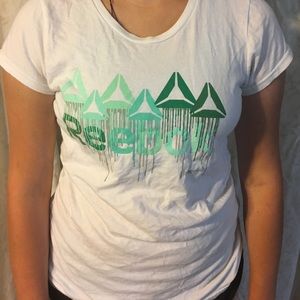 An athlesure reebok top