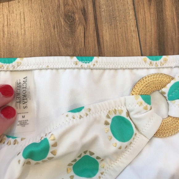 ๐ 3/$40 ๐ Set of 2 VS mix & match bikinis - Picture 3 of 8