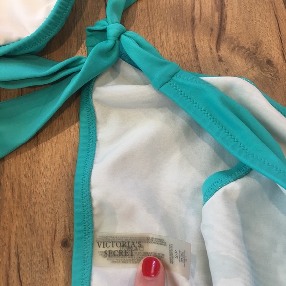 ๐ 3/$40 ๐ Set of 2 VS mix & match bikinis - Picture 7 of 8