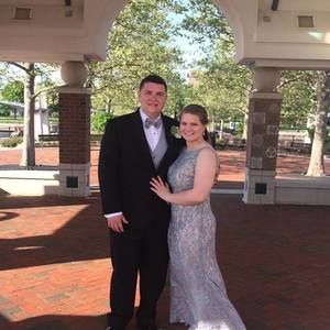 Meet your Posher, Hailey