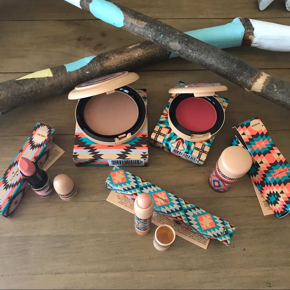 🎉HP🎉MAC Vibe Tribe Collection Limited Edition - Picture 2 of 3