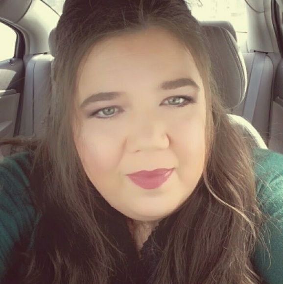 Hi my name is Margaret Welcome 🙂 - Picture 2 of 2