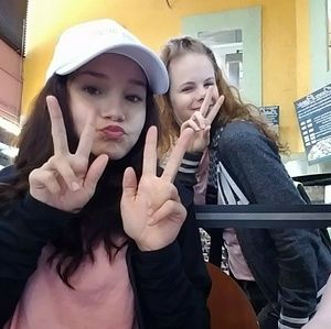 Meet your Posher, Destiny