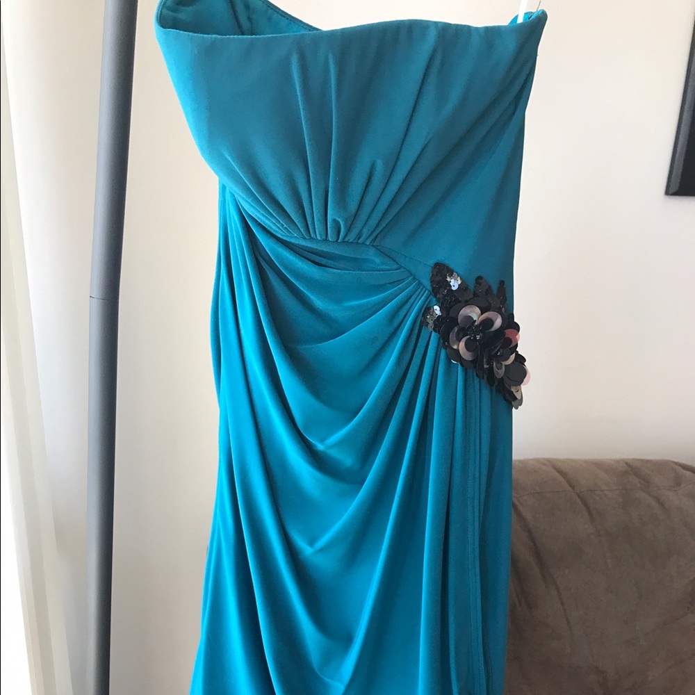 Teal cocktail dress by Thai designers Kristie Owen