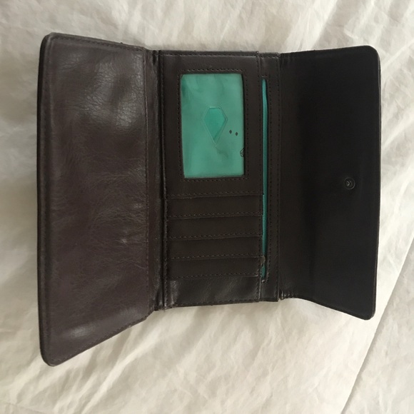 Brown volcom wallet - Picture 2 of 3