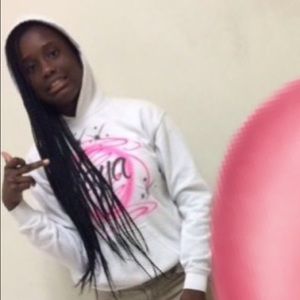 Meet your Posher, Ronaya