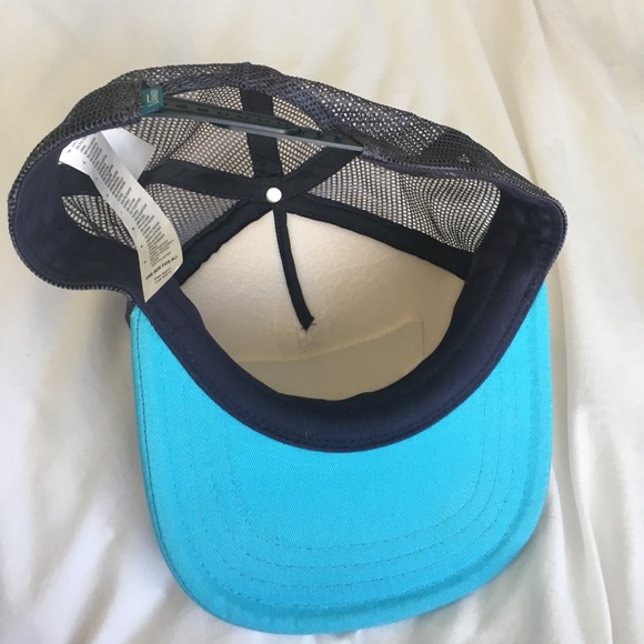 Blue and white Vans trucker hat💙 - Picture 5 of 5