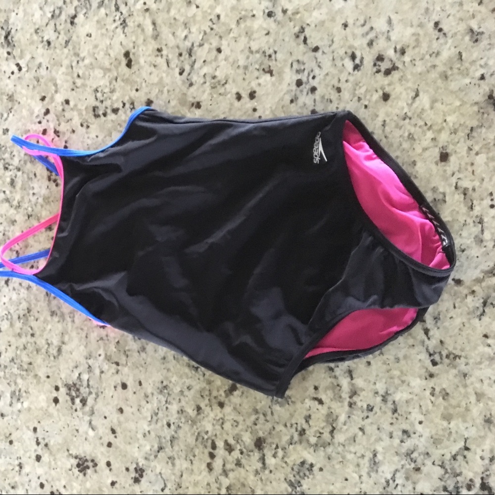 speedo one piece swimsuit