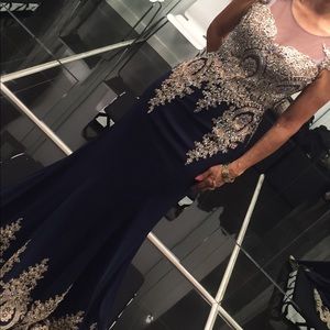 Almost brand new Dress