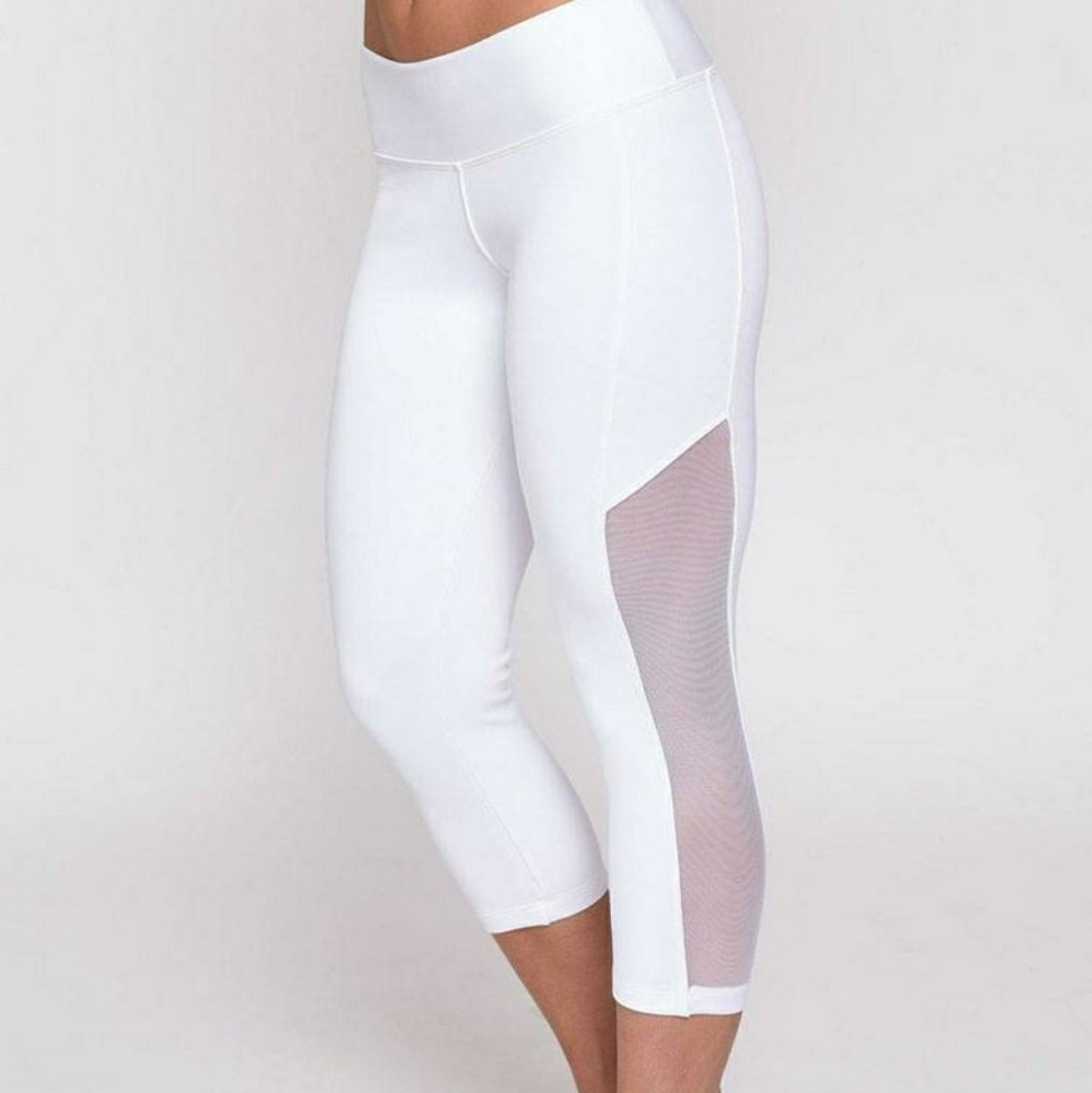 EUC AFFITNITY WHITE MESH CROPS