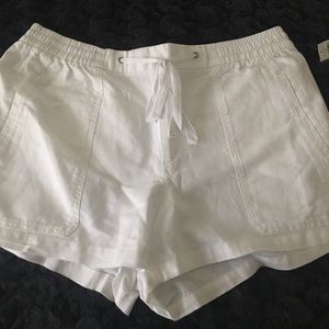 Gap White Linen Shorts