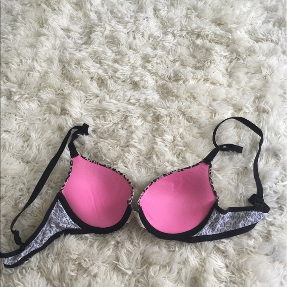 VS PINK wear everywhere push up - Picture 2 of 3