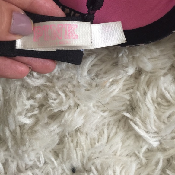 VS PINK wear everywhere push up - Picture 3 of 3