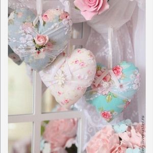 Meet your Posher, Gloria