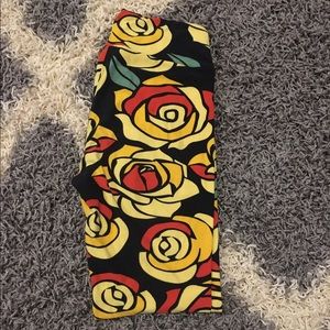 Lularoe OS Disney Roses