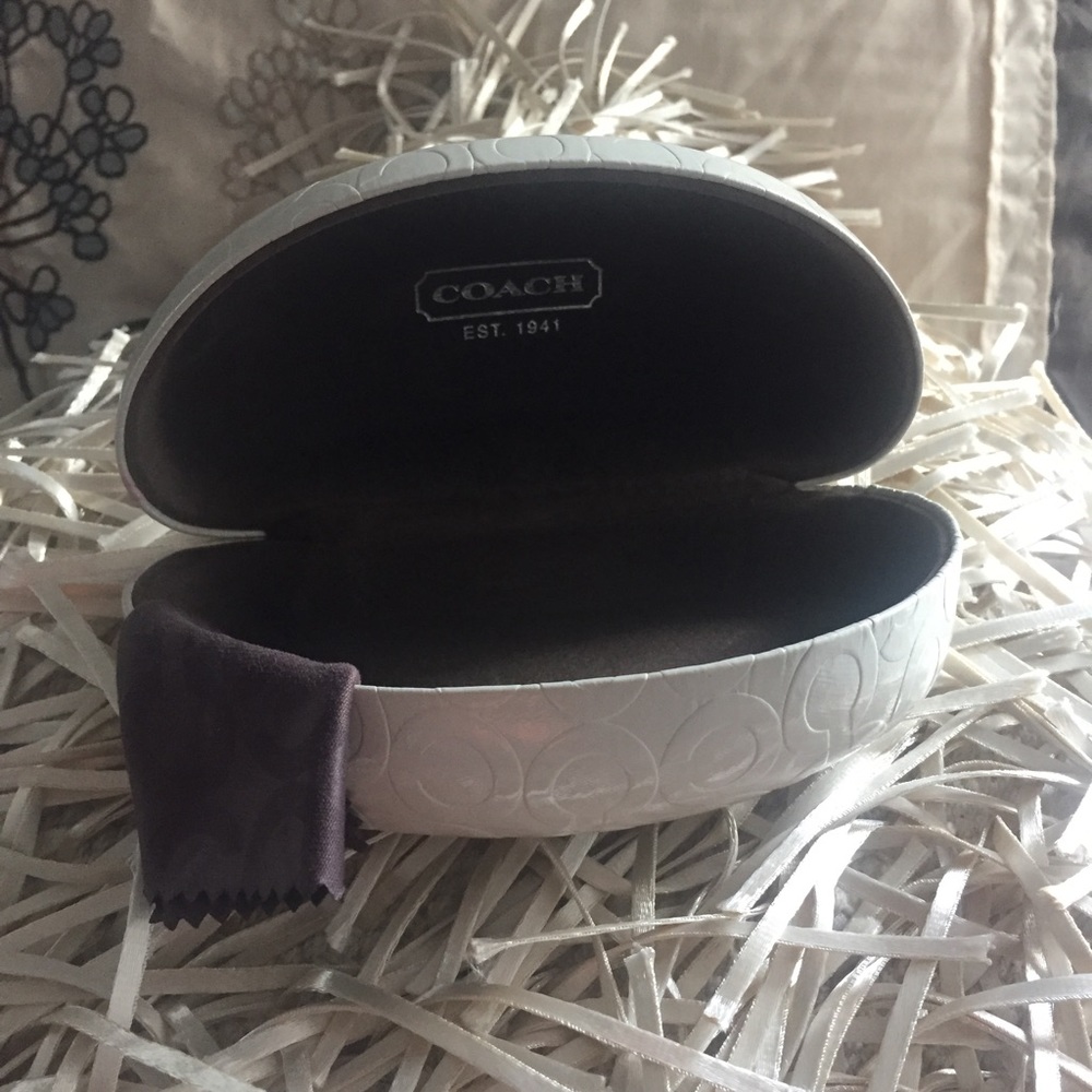 COACH Sunglass case 💯 - Picture 4 of 6