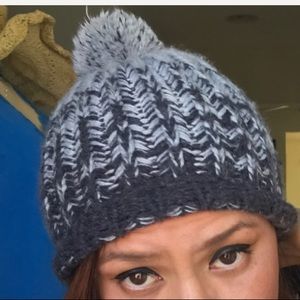 OLD NAVY :| Gray POM POM Beanie.Size:OS.