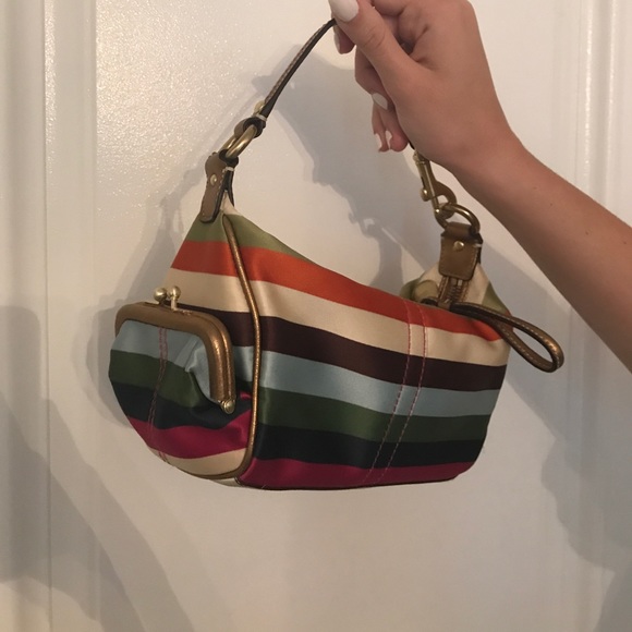 Cute cute Coach striped bag - Picture 2 of 4