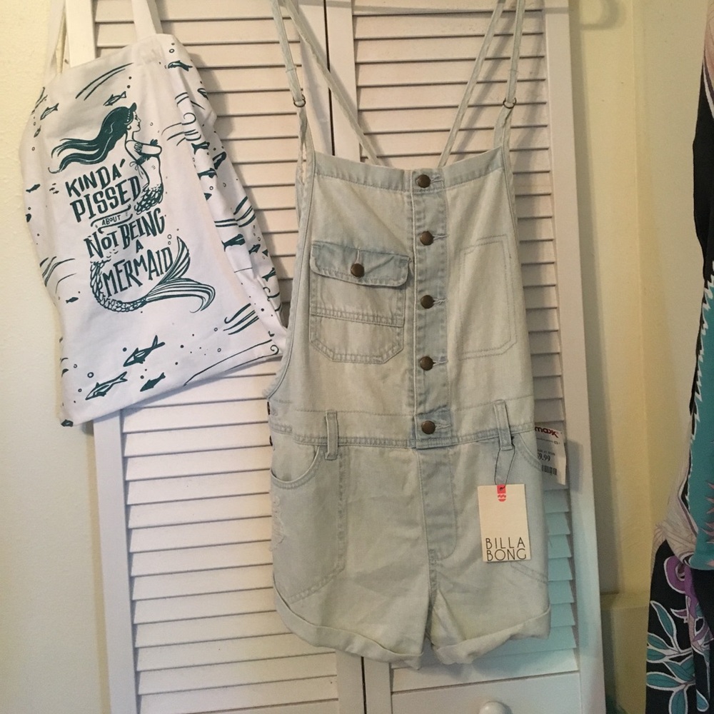 Billabong romper! Perfect for summer!
