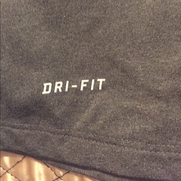 Nike Pro dri fit shirt - Picture 2 of 2