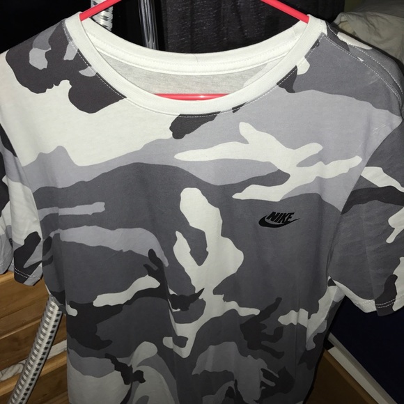 NIKE CAMO TEE (DEADSTOCK) - Picture 1 of 5