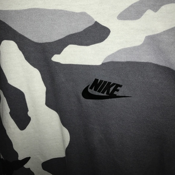 NIKE CAMO TEE (DEADSTOCK) - Picture 2 of 5