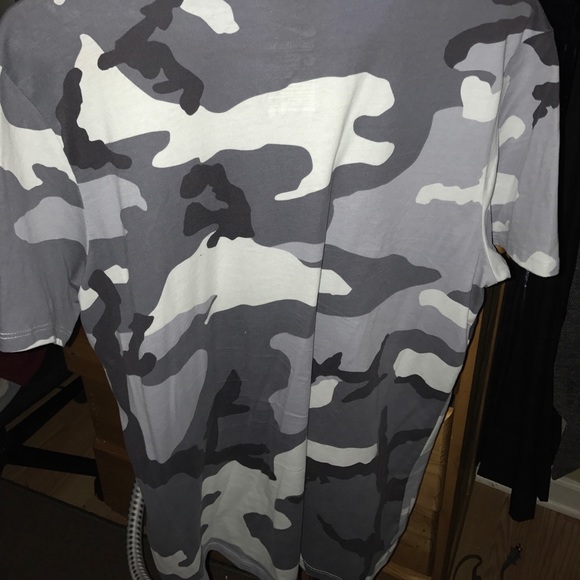 NIKE CAMO TEE (DEADSTOCK) - Picture 4 of 5