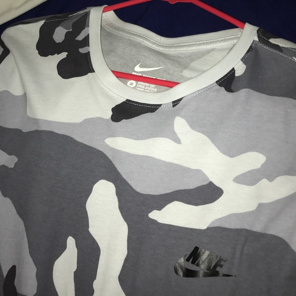NIKE CAMO TEE (DEADSTOCK) - Picture 5 of 5