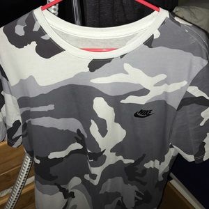 NIKE CAMO TEE (DEADSTOCK)
