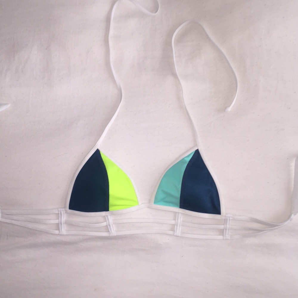 Caged bikini top VS NWOT