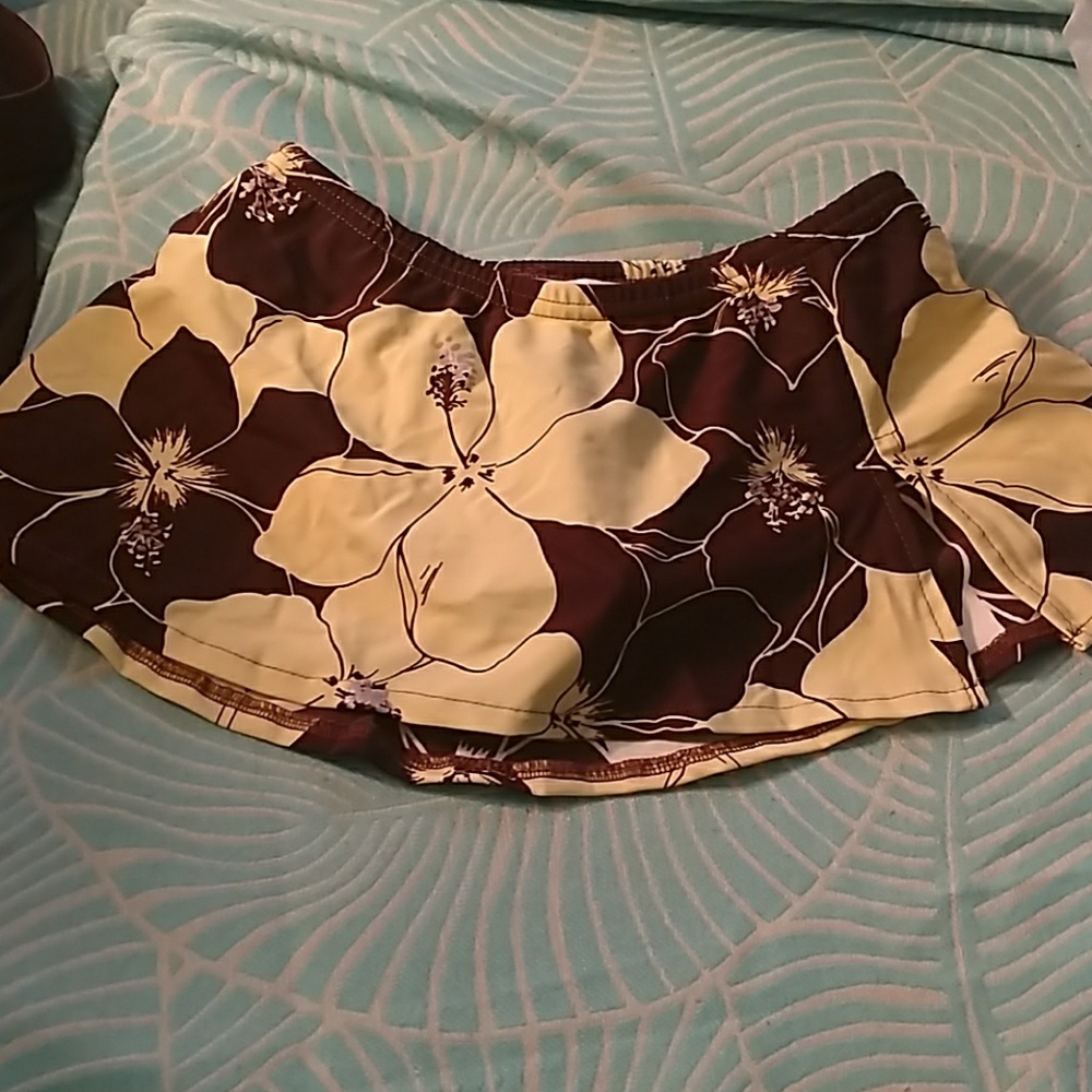 Swim suit bottom/skirt