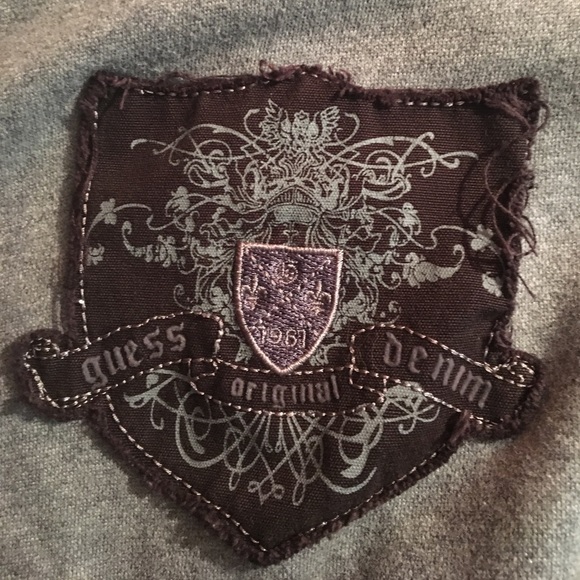 Guess zip-up hoodie - XL - Picture 2 of 4