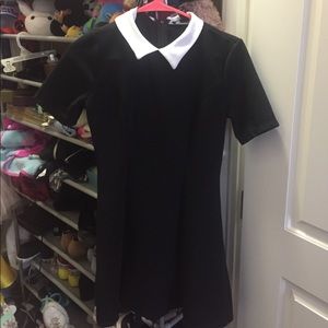 Peter Pan collar dress