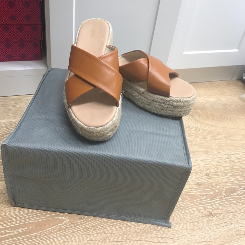 Slip on platform shoes