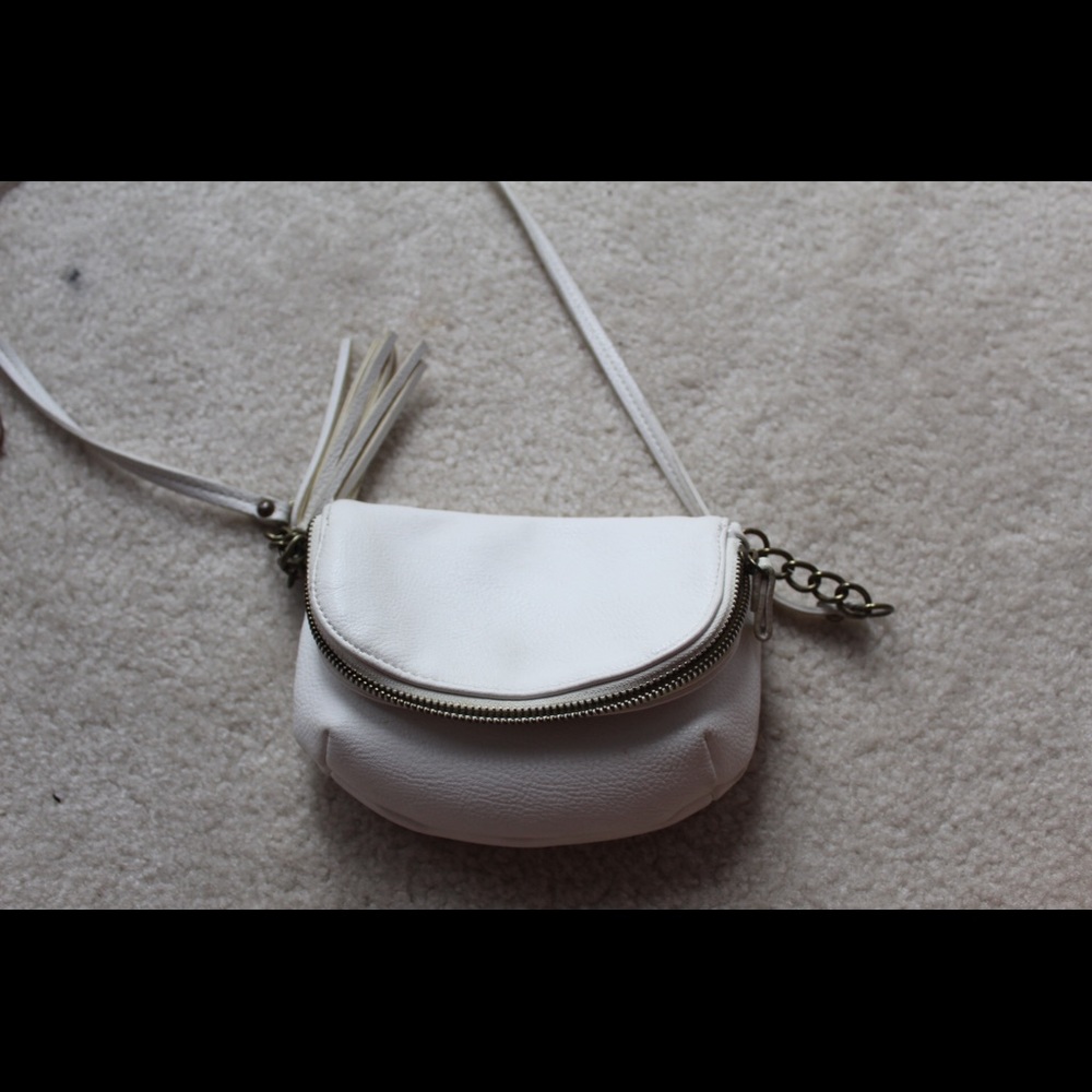 Crossbody purse
