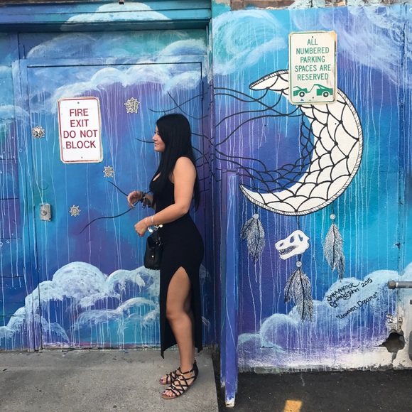 Meet your Posher, Hailey - Picture 3 of 5