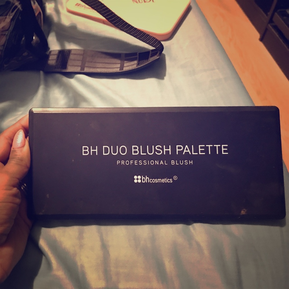 Bh cosmetics blush palette