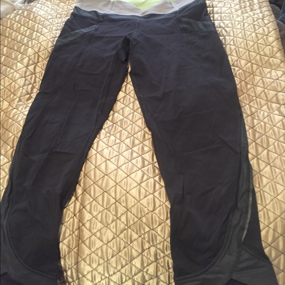 lulu lemon capris - Picture 2 of 4