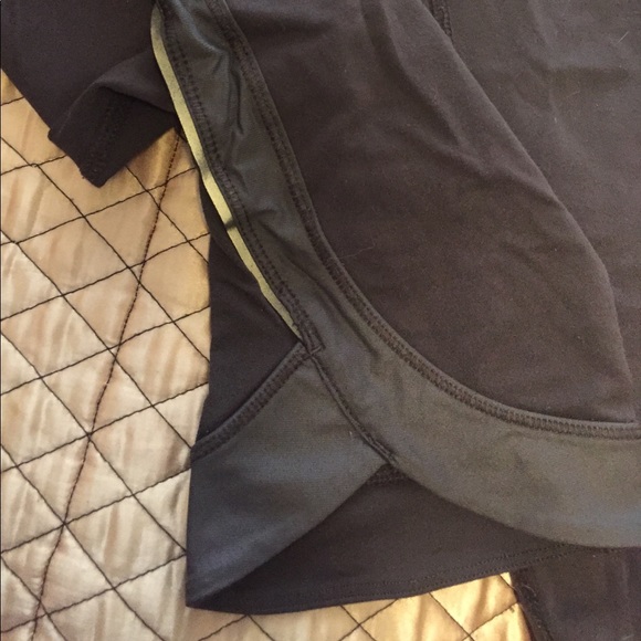 lulu lemon capris - Picture 4 of 4