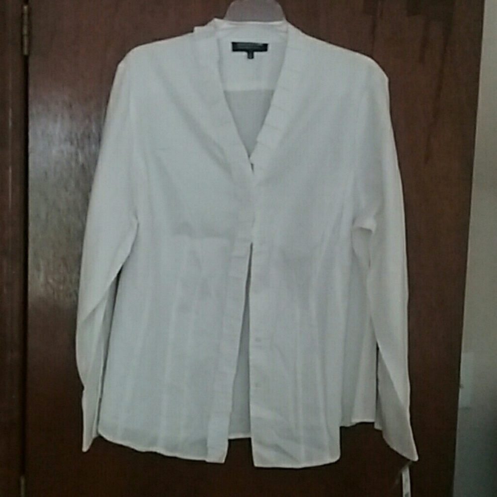 White work/dress blouse