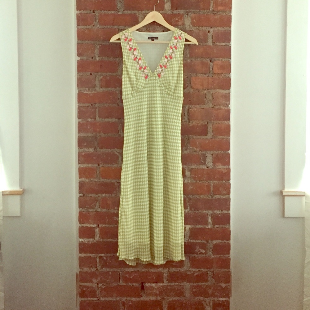 Tessuto v-neck dress --worn once--