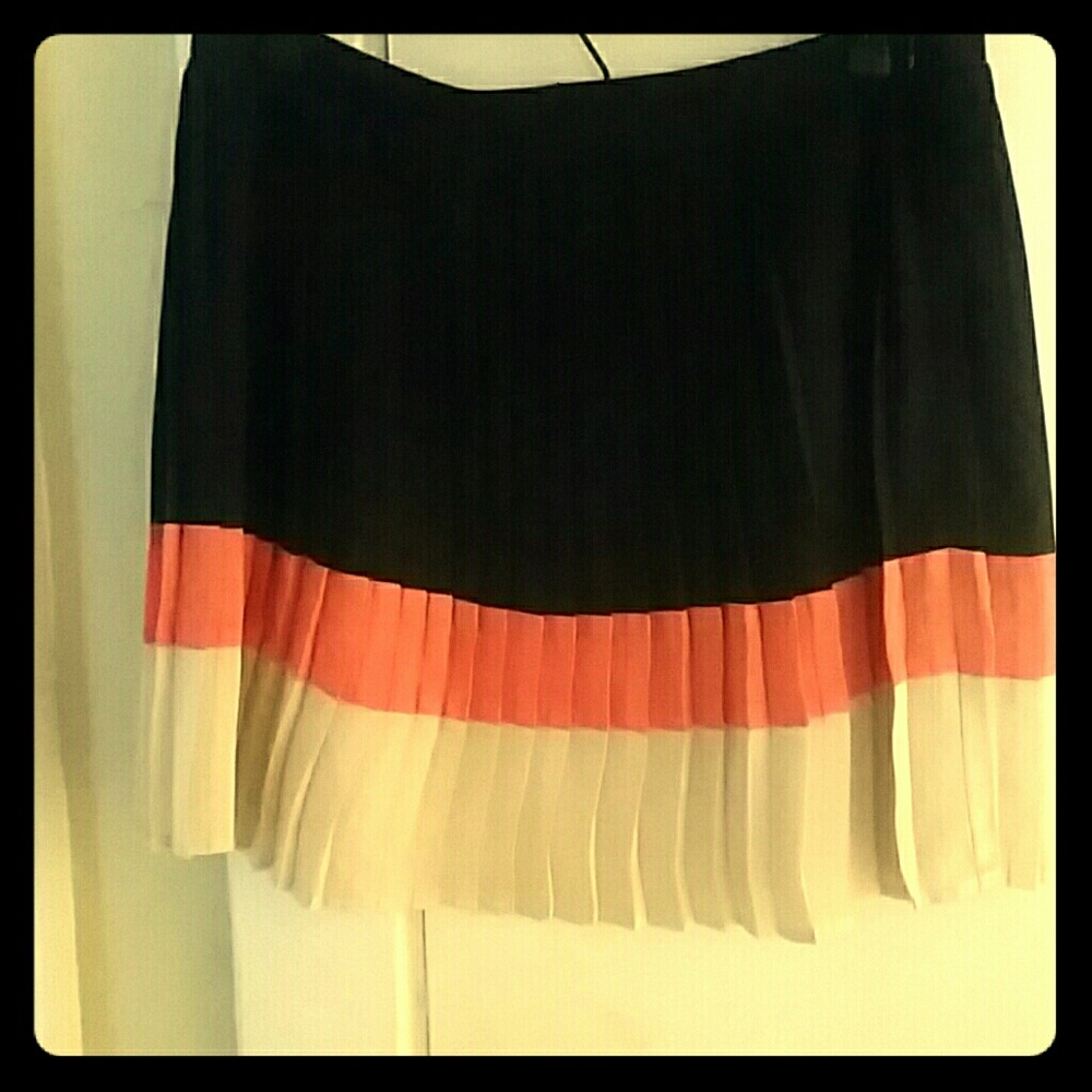 Retro pleated skirt
