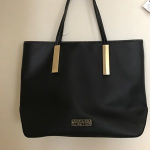 Kenneth Cole Reaction purse