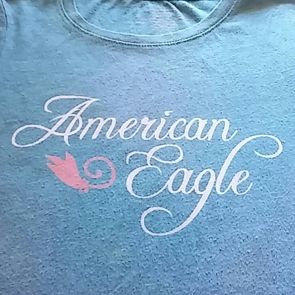 American eagle womens tshirt in used condition - Picture 3 of 4
